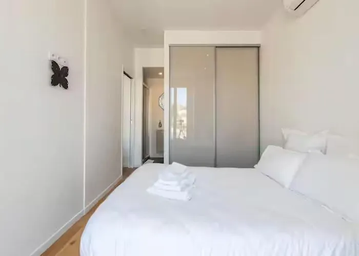 Apartment Forville By Halldis Cannes
